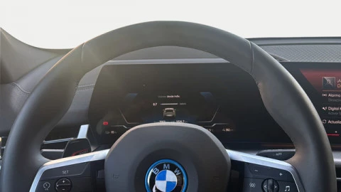 BMW iX2 eDrive20