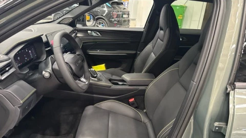 Lynk & Co 01 1.5 PHEV More 203 kW (276 CV)