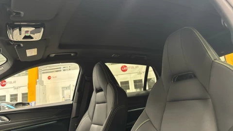 Lynk & Co 01 1.5 PHEV More 203 kW (276 CV)