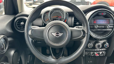 MINI ONE 5 PUERTAS