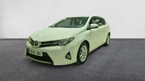 Toyota Auris 90D Active