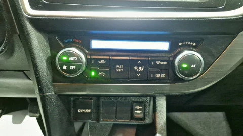 Toyota Auris 90D Active