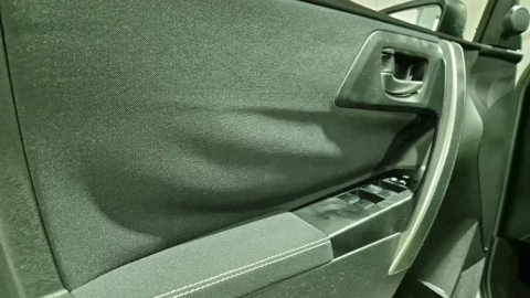 Toyota Auris 90D Active