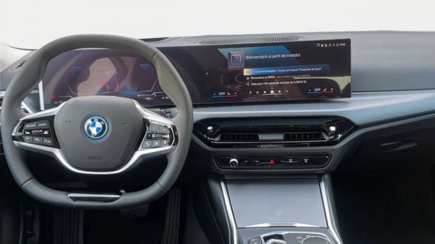 BMW i4 EDRIVE35