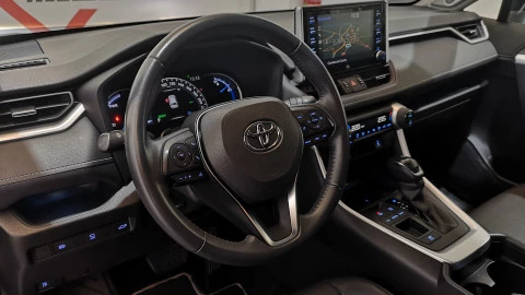 Toyota Rav4 2.5l 220H Luxury