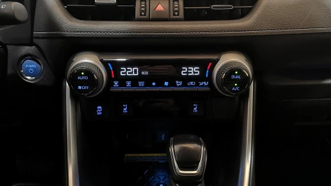 Toyota Rav4 2.5l 220H Luxury