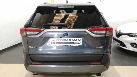 Toyota Rav4 2.5l 220H Luxury