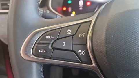 Renault Clio techno Eco-G 100cv (74kW)