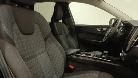 Volvo XC60 2.0 B4 D Core Auto