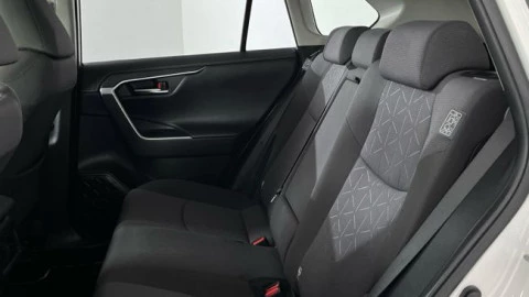 Toyota Rav4 2.5l 220H Advance Plus