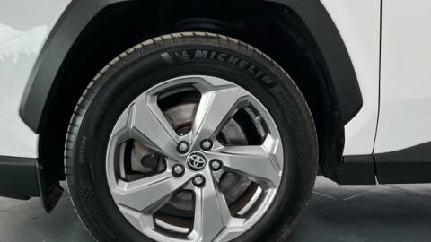 Toyota Rav4 2.5l 220H Advance Plus