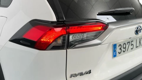 Toyota Rav4 2.5l 220H Advance Plus