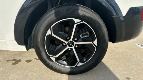 Kia Niro 1.6 GDi HEV 104kW (141CV) Drive