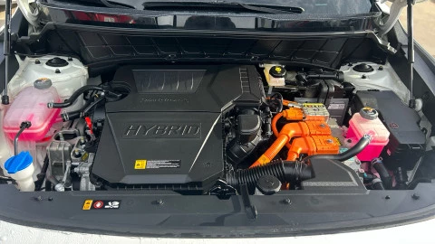 Kia Niro 1.6 GDi HEV 104kW (141CV) Drive