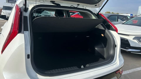 Kia Niro 1.6 GDi HEV 104kW (141CV) Drive