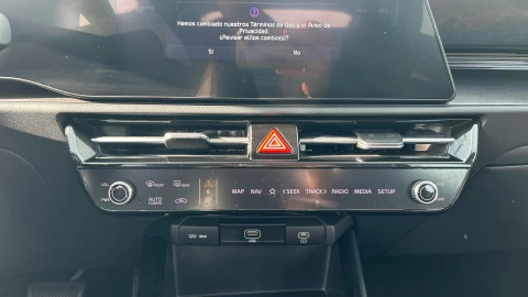 Kia Niro 1.6 GDi HEV 104kW (141CV) Drive