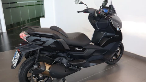 BMW C 400 GT  Triple Black