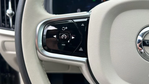 Volvo S90 2.0 T8 Twin AWD Recharg Ultimate Dark AT