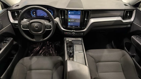 Volvo XC60 B4 D Momentum Pro Auto 145 kW (197 CV)