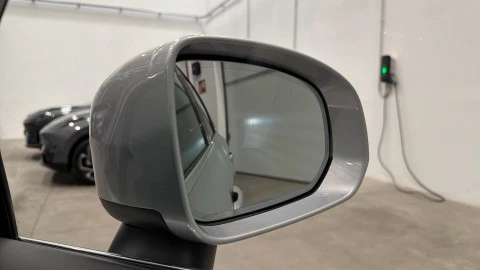 Volvo XC60 B4 D Momentum Pro Auto 145 kW (197 CV)