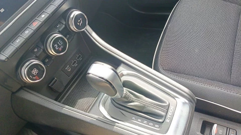 Renault Captur  E-TECH Hibrido Enchufable Fast Track 117kW