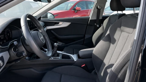 Audi A4 S line 35 TFSI 110kW (150CV)
