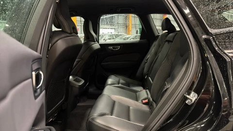 Volvo XC60 B4 G Plus Dark Auto 145 kW (197 CV)