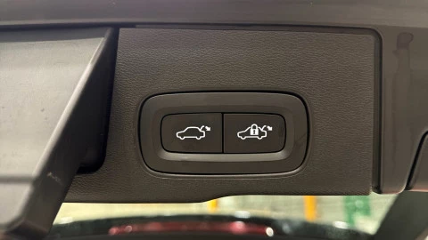 Volvo XC60 B4 G Plus Dark Auto 145 kW (197 CV)