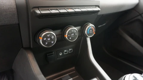 Renault Clio Evolution TCe 90 (67kw)