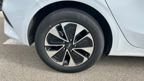 Kia Ceed 1.0 T-GDi 74kW (100CV) Concept