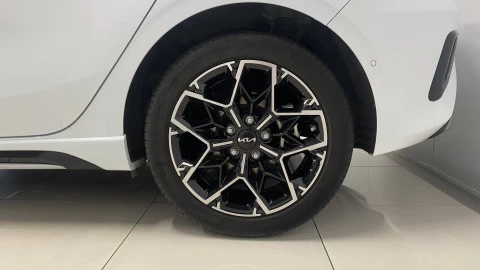 Kia Ceed  1.6 MHEV iMT Eco-Dynamics GT Line 136
