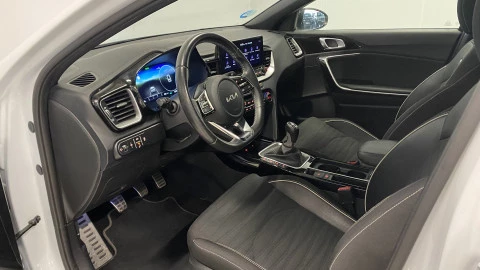 Kia Ceed  1.6 MHEV iMT Eco-Dynamics GT Line 136