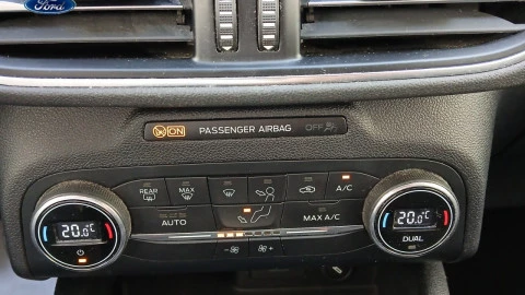 Ford Kuga Titanium 1.5 EcoBlue 88kW (120CV)