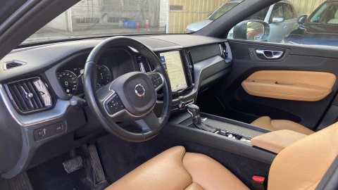 Volvo XC60 2.0 D4 Momentum Auto