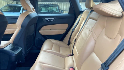 Volvo XC60 2.0 D4 Momentum Auto