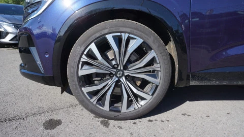 Renault Espace Iconic E-Tech full hybrid 146kW