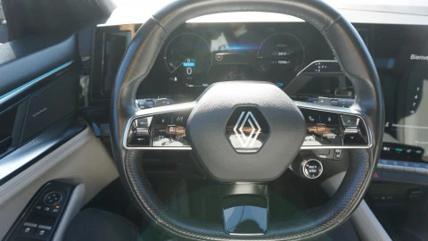 Renault Espace Iconic E-Tech full hybrid 146kW