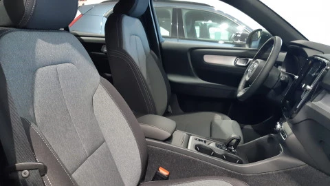 Volvo XC40 2.0 B3 G Core Auto