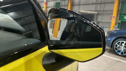 Volvo EX30 Single Motor Extended Range Plus Auto 200 kW (272 CV)