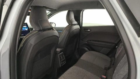 Renault Captur techno Eco-G 100cv (74 kW)