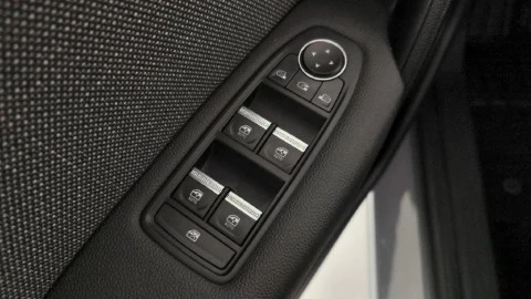Renault Captur techno Eco-G 100cv (74 kW)