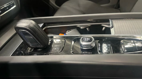 Volvo XC60 T6 Recharge Inscription Expression AWD Auto 250 kW (340 CV)