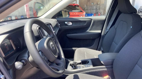 Volvo XC40 2.0 B3 G Essential Auto