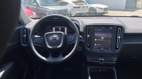 Volvo XC40 2.0 B3 G Essential Auto