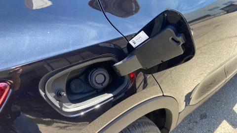 Volvo XC40 2.0 B3 G Essential Auto