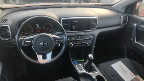 Kia Sportage 1.6 MHEV Business 85kW (115CV) 4x2