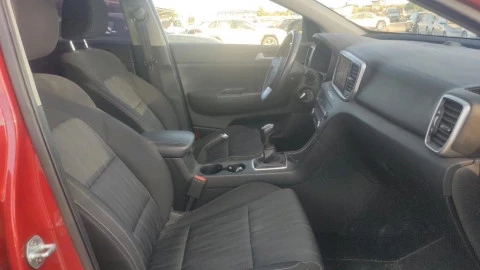 Kia Sportage 1.6 MHEV Business 85kW (115CV) 4x2