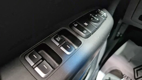 Kia Sportage 1.6 MHEV Business 85kW (115CV) 4x2