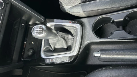 Kia Ceed 1.6 MHEV iMT 100kW (136CV) Tech