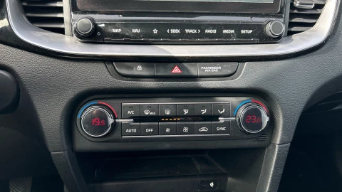 Kia Ceed 1.6 MHEV iMT 100kW (136CV) Tech